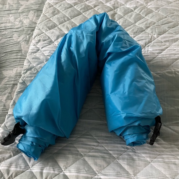 Portable inflatable couch- New! - Picture 5 of 7